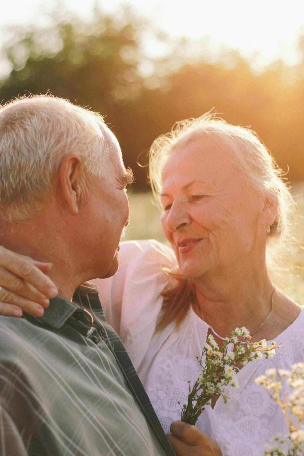 Older Adults Feel Happier Every Day