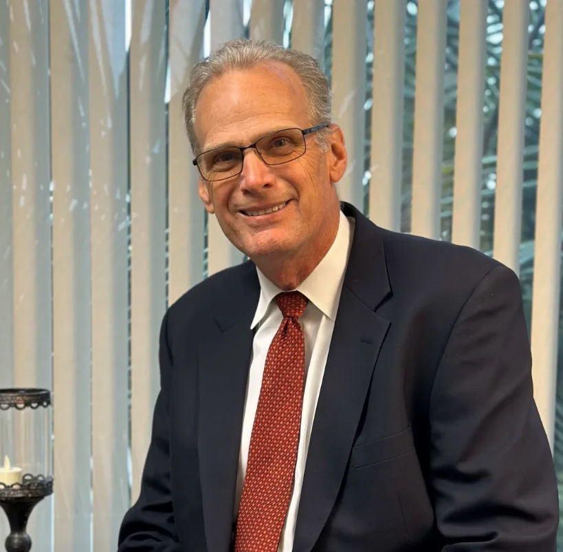 Fischer and Van Thiel Consultation