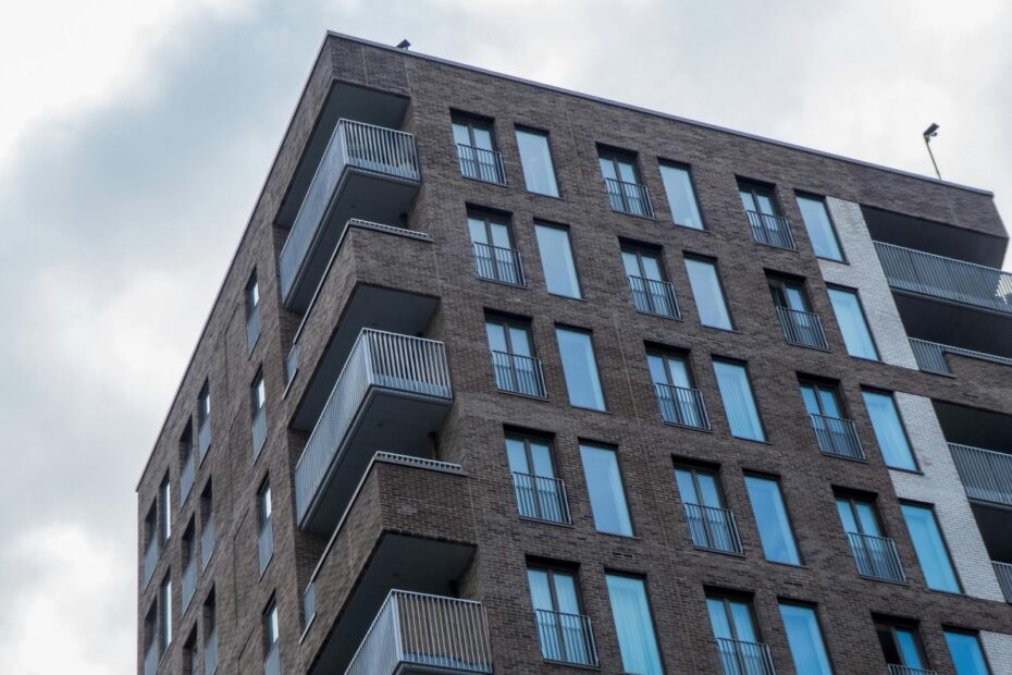 Explore Student Apartment Living