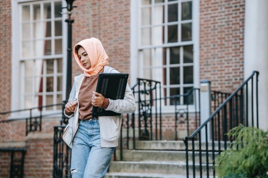 Balanced Campus Living for Growth and Wellbeing